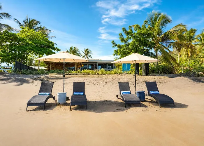 Luxury Beachfront Estate W Private Chef, Full Staffconcierge Amenities Villa