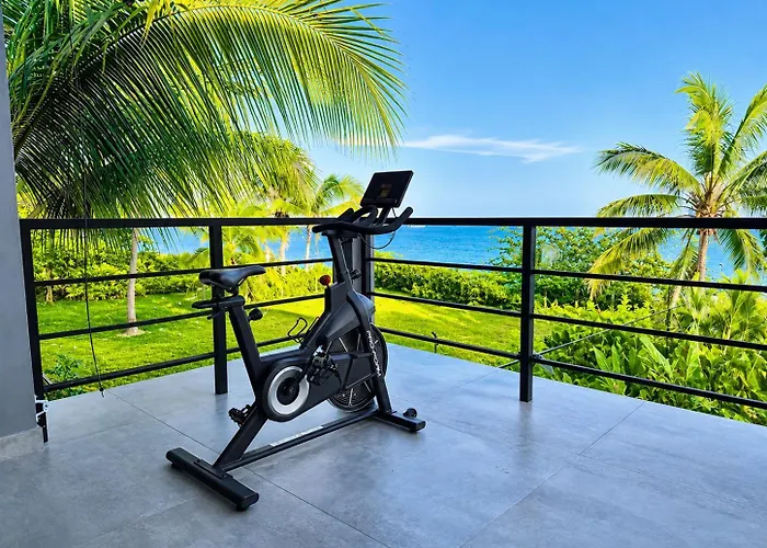 Luxury Beachfront Estate W Private Chef, Full Staffconcierge Amenities Villa