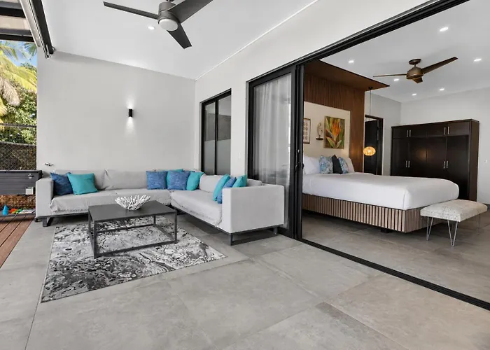 Luxury Beachfront Estate W Private Chef, Full Staffconcierge Amenities Villa