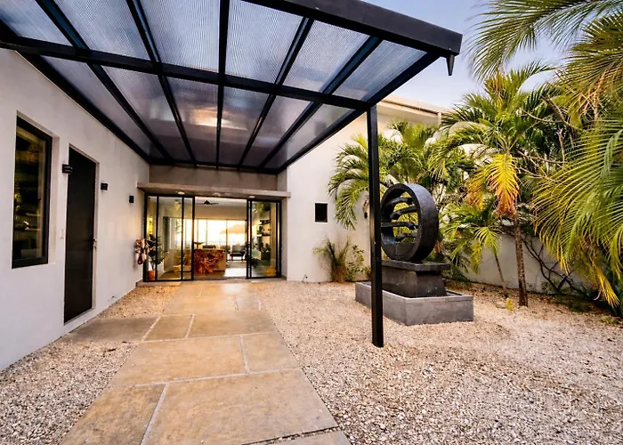 Luxury Beachfront Estate W Private Chef, Full Staffconcierge Amenities *